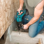 Перфоратор аккумуляторный Makita DHR202RF