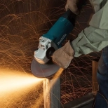 Угловая шлифмашина (болгарка) Makita MT M0921B