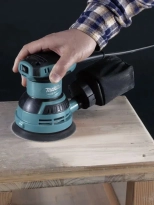 Эксцентриковая шлифмашина Makita MT M9204B