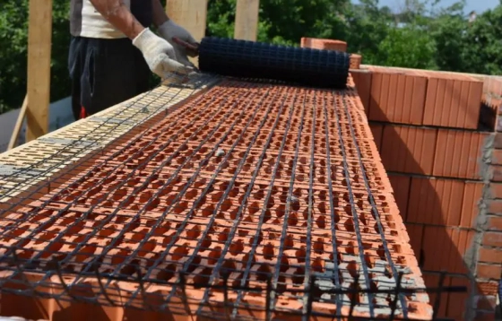 Базальтовая сетка для кладки LIHTAR 25x25 мм (0,25х25 м)