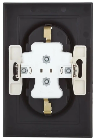 Розетка Systeme Electric AtlasDesign ATN001024 с/з