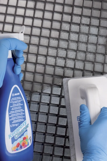 Очиститель эпоксид. затирки Mapei ULTRACARE KERAPOXY CLEANER 0,75 л
