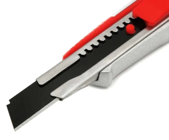 Нож в металлическом корпусе 18 мм Vira Auto-lock (831309)