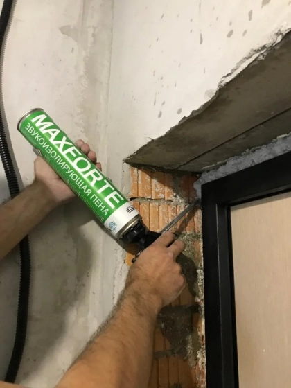 Звукоизолирующая монтажная пена Maxforte SoundFLEX под пистолет, 750 мл